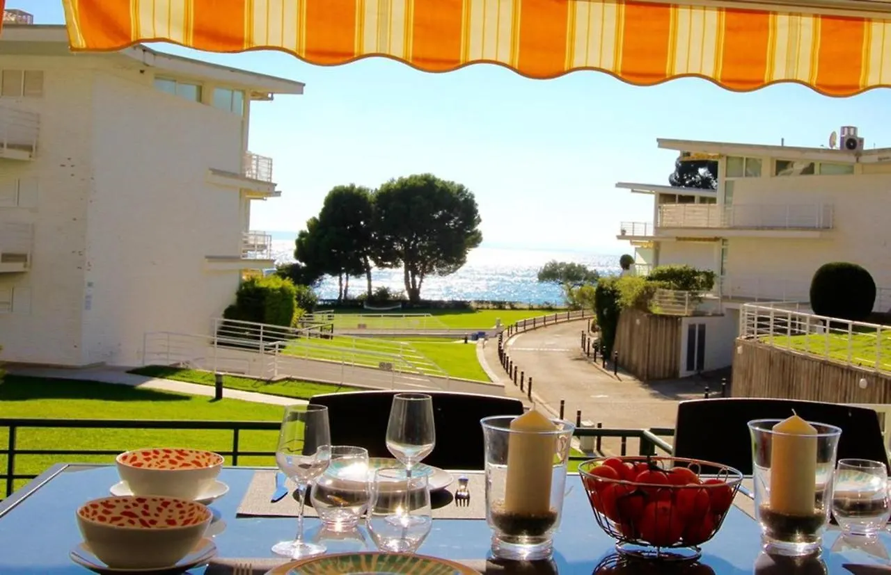Global Immo 3327 Res Almadrava Apartman Roses 0*,